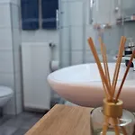 Traumwohnung In Allstadtnaehe Mit Netflix & Wlan ארפורט