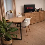 Traumwohnung In Allstadtnaehe Mit Netflix & Wlan דירה ארפורט