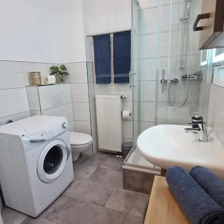 Apartament Traumwohnung In Allstadtnaehe Mit Netflix & Wlan