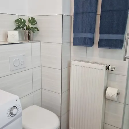 Traumwohnung In Allstadtnaehe Mit Netflix & Wlan 埃尔福特